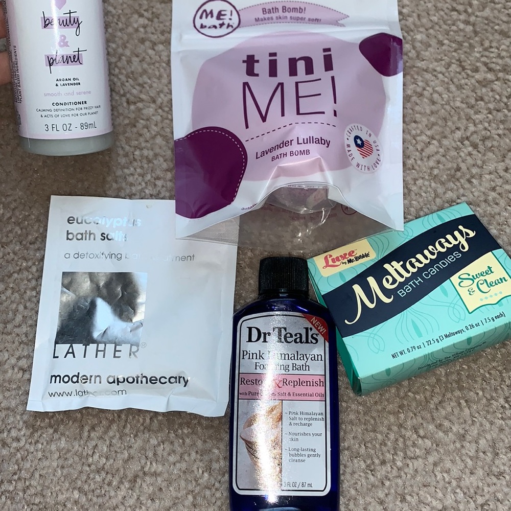 Mini bath set